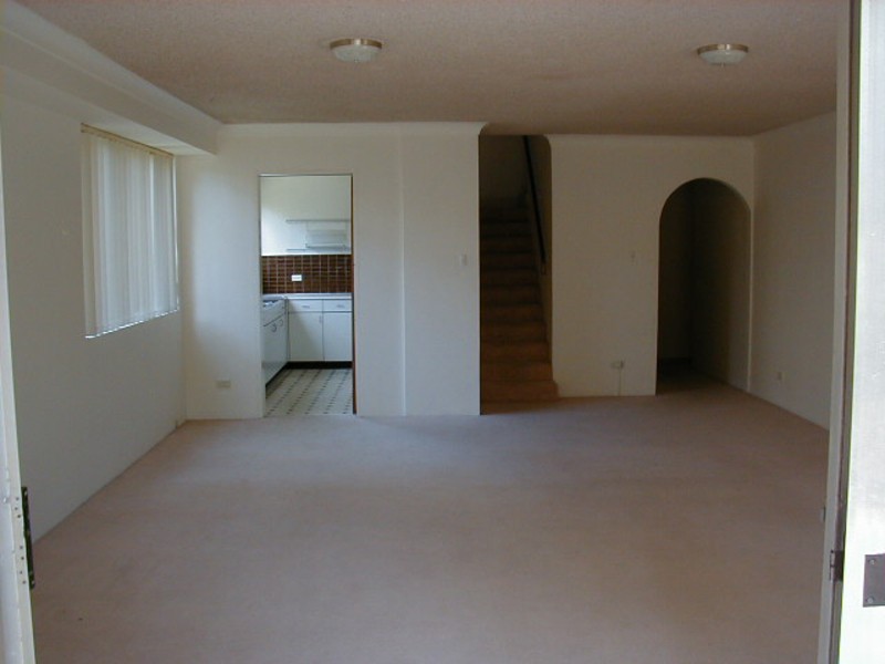 2/24 East Esplanade, Manly NSW 2095