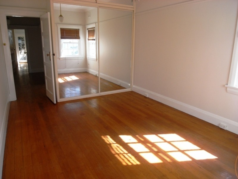 2/17 The Crescent, Manly NSW 2095