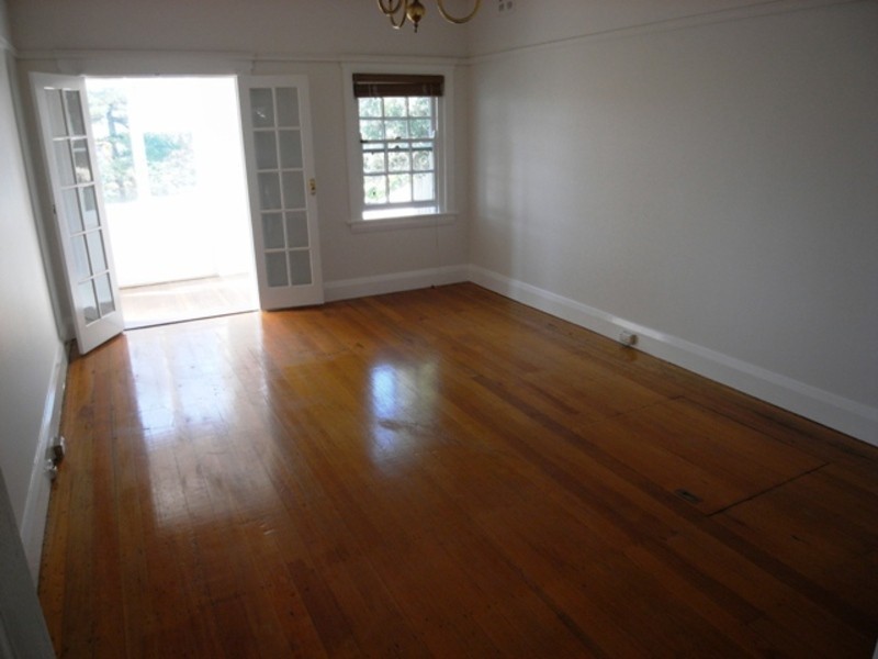 2/17 The Crescent, Manly NSW 2095