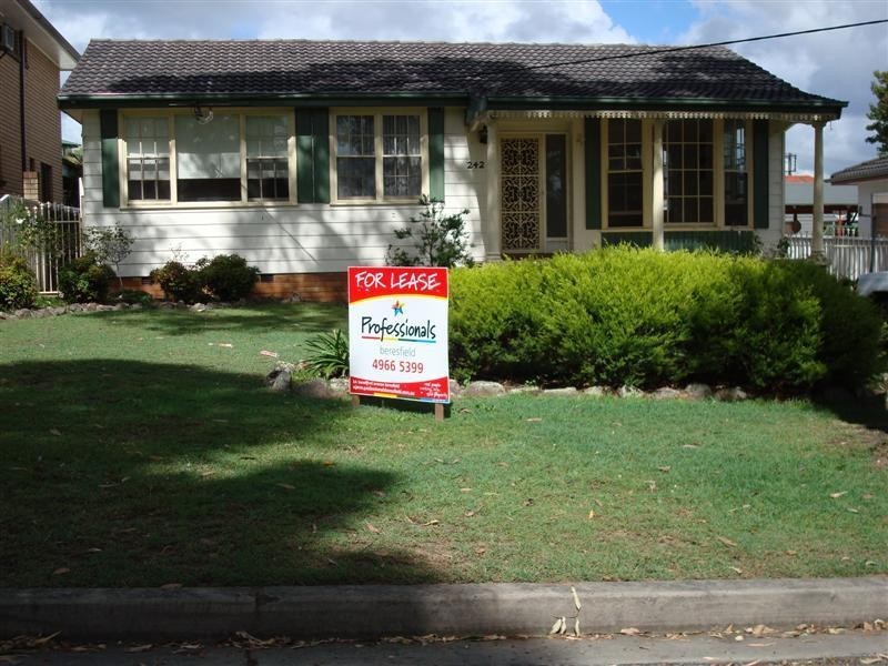 242 Anderson Drive, Beresfield NSW 2322