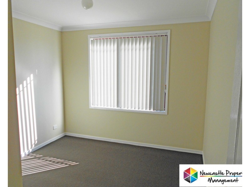 4 Jaeger Court, Cameron Park NSW 2285