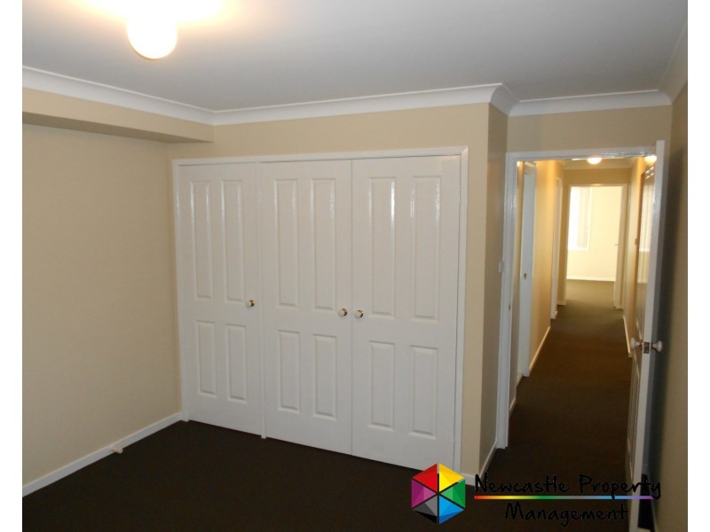 4 Jaeger Court, Cameron Park NSW 2285