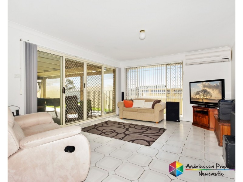 87 Hilldale Drive, Cameron Park NSW 2285