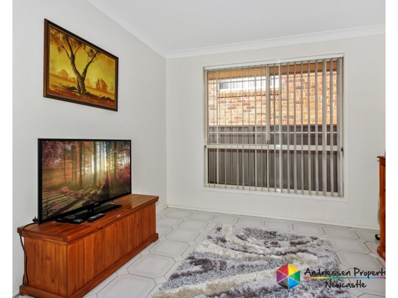 87 Hilldale Drive, Cameron Park NSW 2285