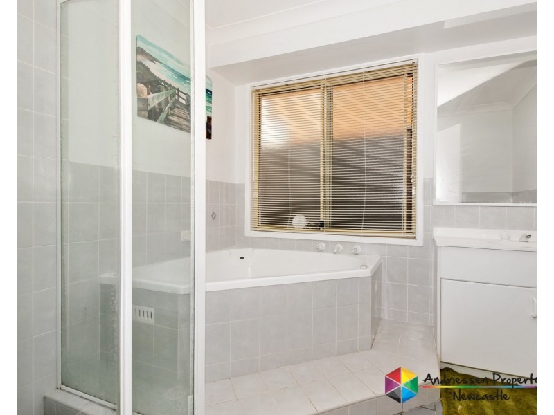 87 Hilldale Drive, Cameron Park NSW 2285