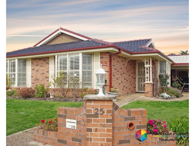 25 New York Avenue, Warners Bay NSW 2282