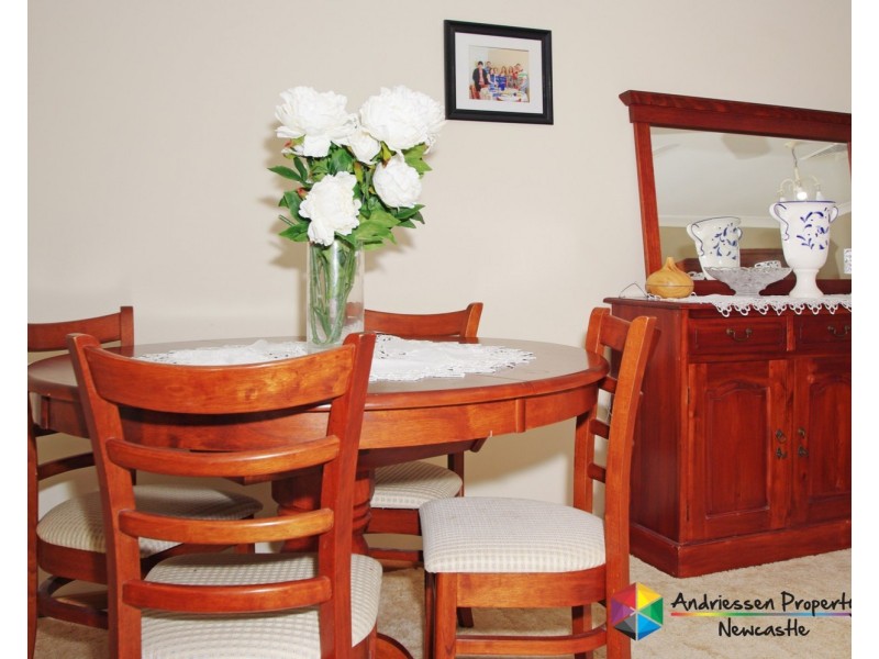 25 New York Avenue, Warners Bay NSW 2282