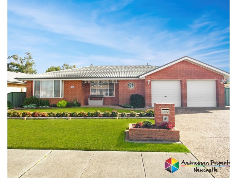 38 Flamingo Drive, Cameron Park NSW 2285