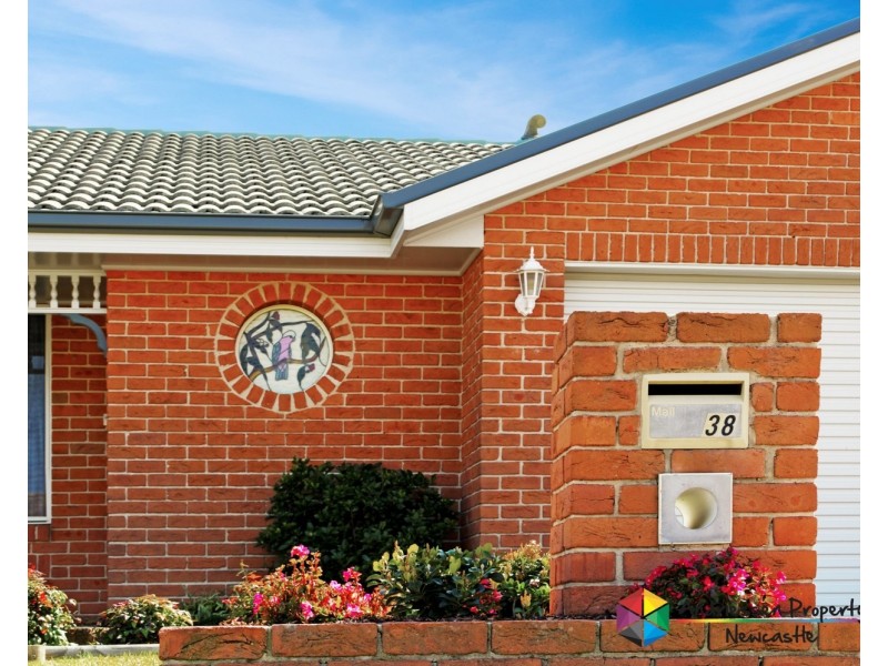 38 Flamingo Drive, Cameron Park NSW 2285