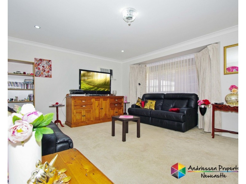7/4 Delta Close, Eleebana NSW 2282