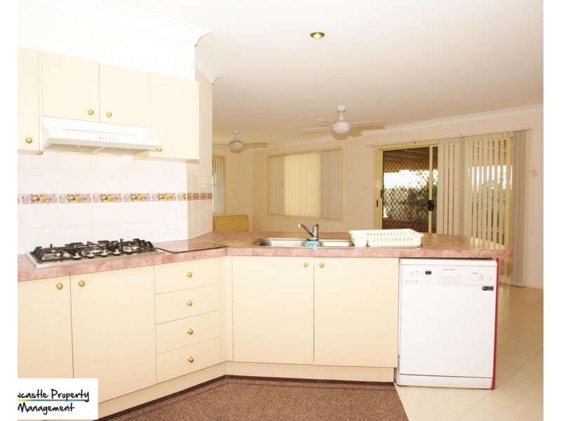 28 Flamingo Drive, Cameron Park NSW 2285