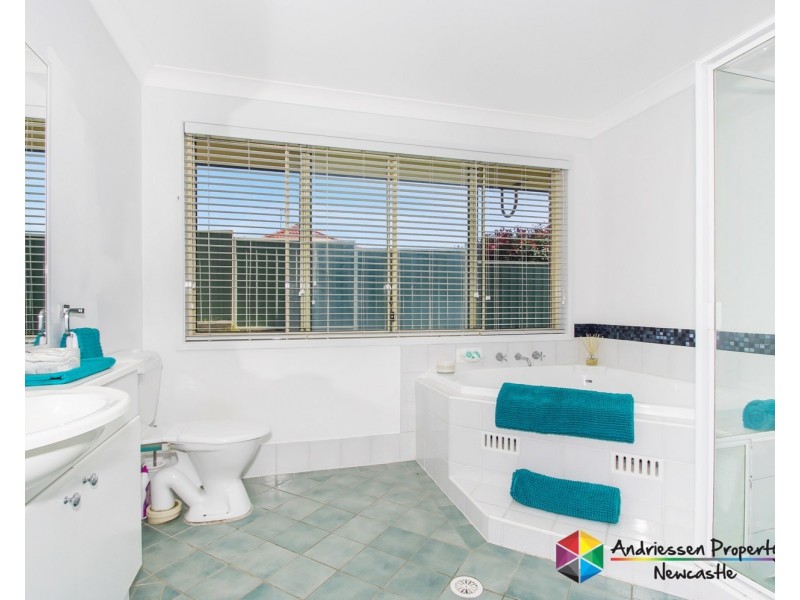 7 Delaware Drive, Macquarie Hills NSW 2285