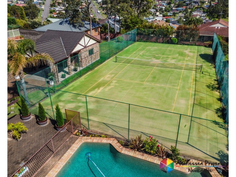 16 Blaxland Road, Macquarie Hills NSW 2285