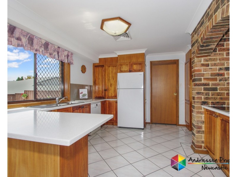 16 Blaxland Road, Macquarie Hills NSW 2285