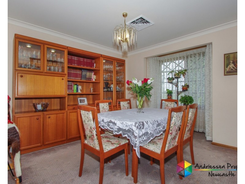 16 Blaxland Road, Macquarie Hills NSW 2285