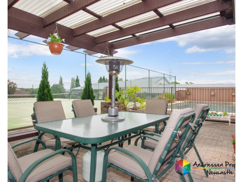 16 Blaxland Road, Macquarie Hills NSW 2285