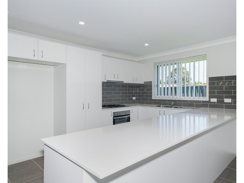 9 Burlington Close, Cameron Park NSW 2285