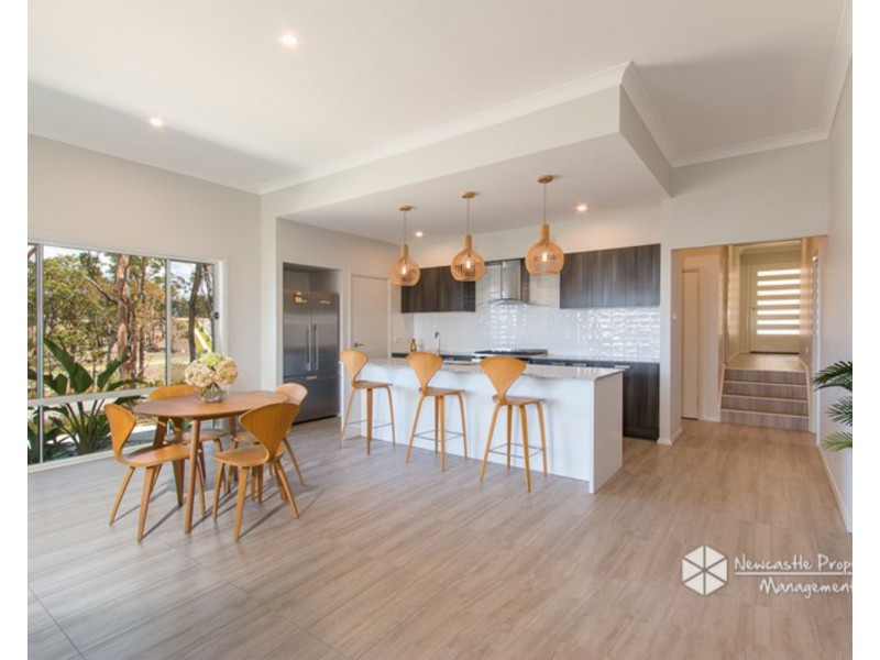 11 Bowline Street, Teralba NSW 2284