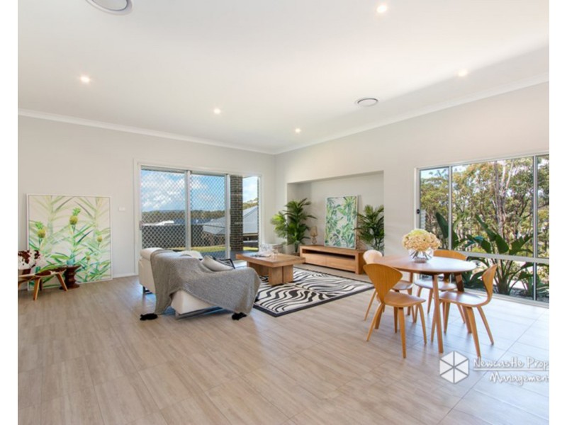 11 Bowline Street, Teralba NSW 2284