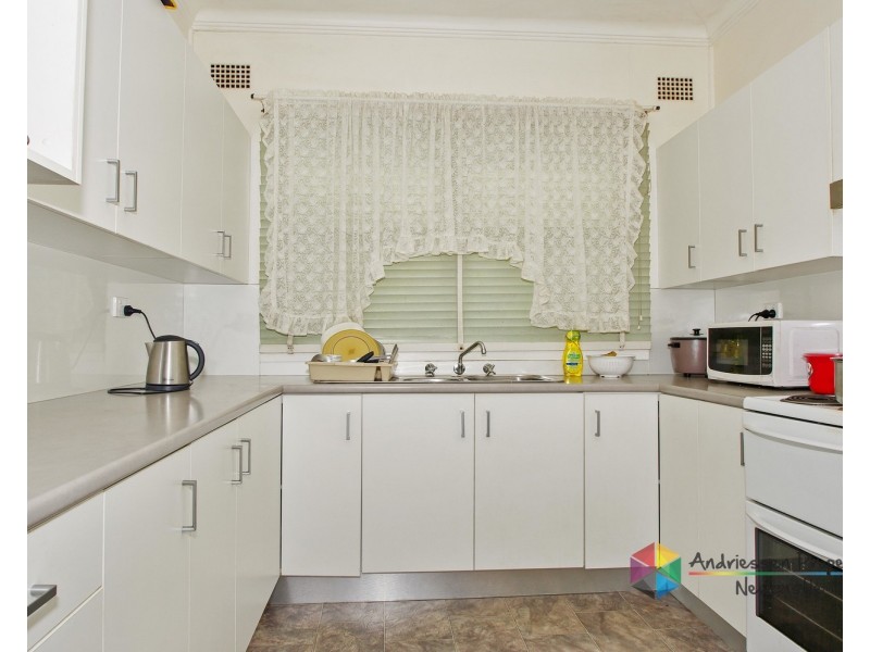 18 Lee Crescent, Birmingham Gardens NSW 2287