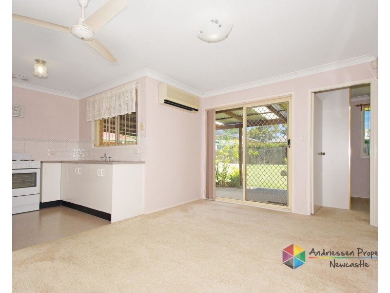 2 Grove Place, Cameron Park NSW 2285
