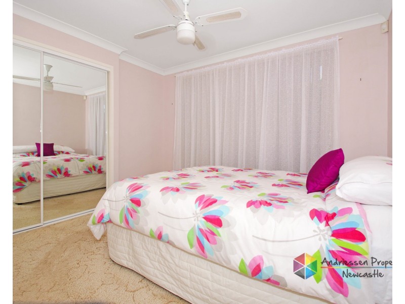 2 Grove Place, Cameron Park NSW 2285