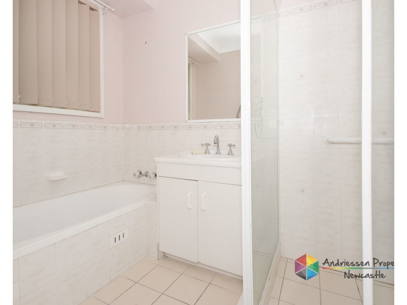 2 Grove Place, Cameron Park NSW 2285