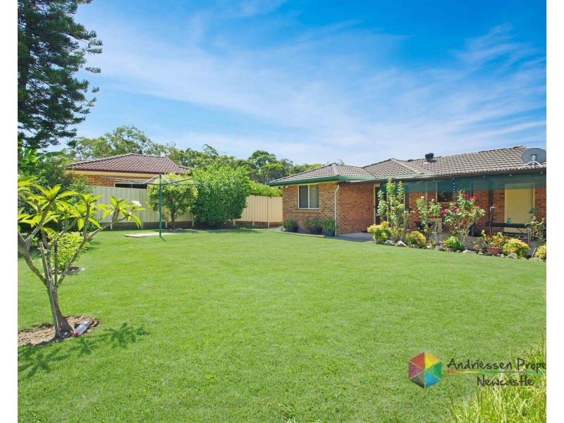 2 Grove Place, Cameron Park NSW 2285