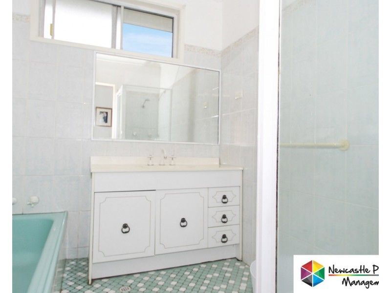 11 Clarence Street, Glendale NSW 2285