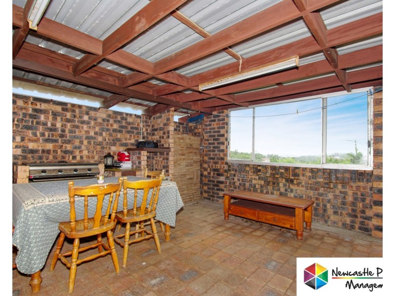 11 Clarence Street, Glendale NSW 2285