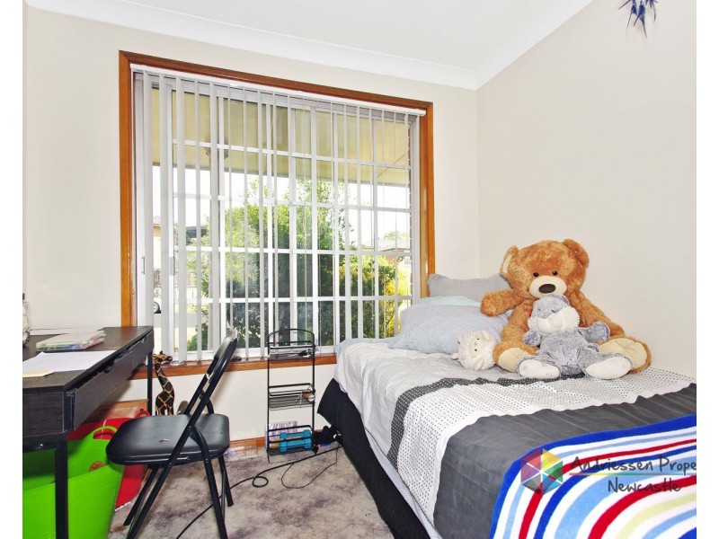 4 Dalvern Close, Adamstown Heights NSW 2289
