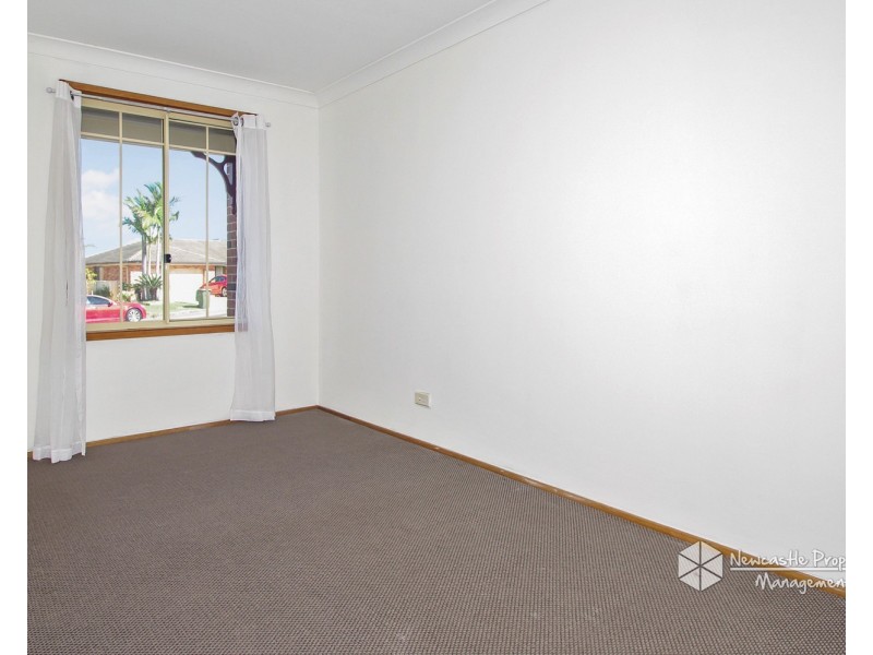 8 Moonan Street, Maryland NSW 2287