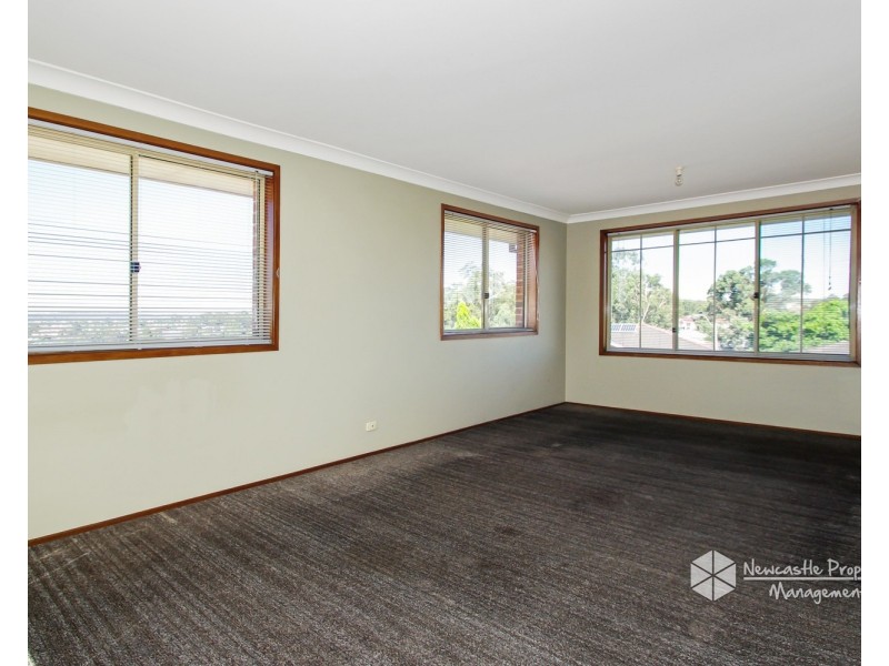 8 Moonan Street, Maryland NSW 2287
