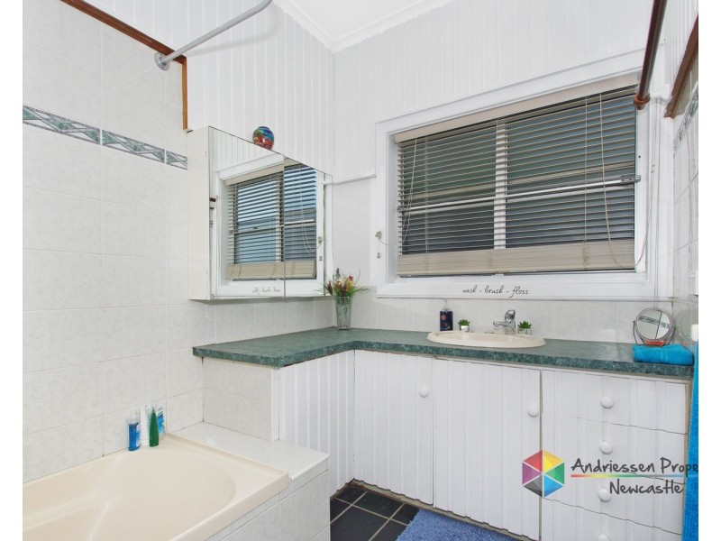 36 Wallace Street, Kotara NSW 2289