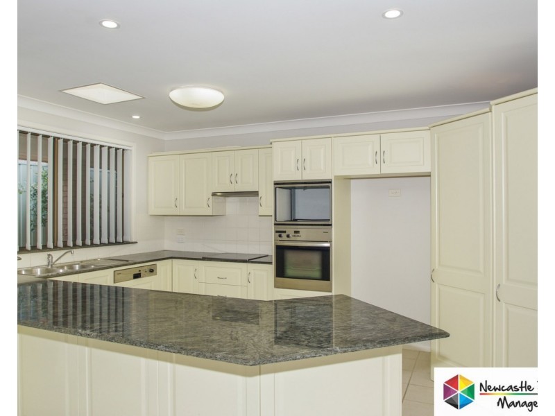 48 Ian Street, Eleebana NSW 2282