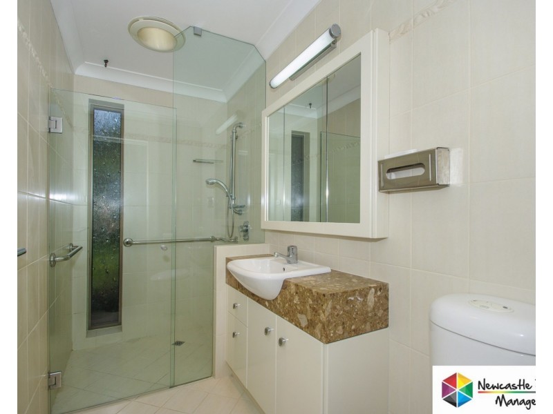 48 Ian Street, Eleebana NSW 2282