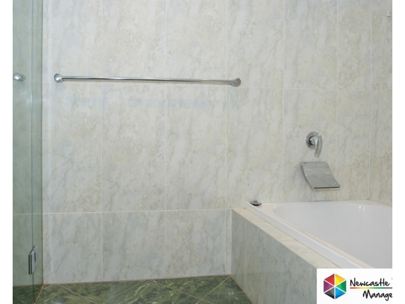 48 Ian Street, Eleebana NSW 2282