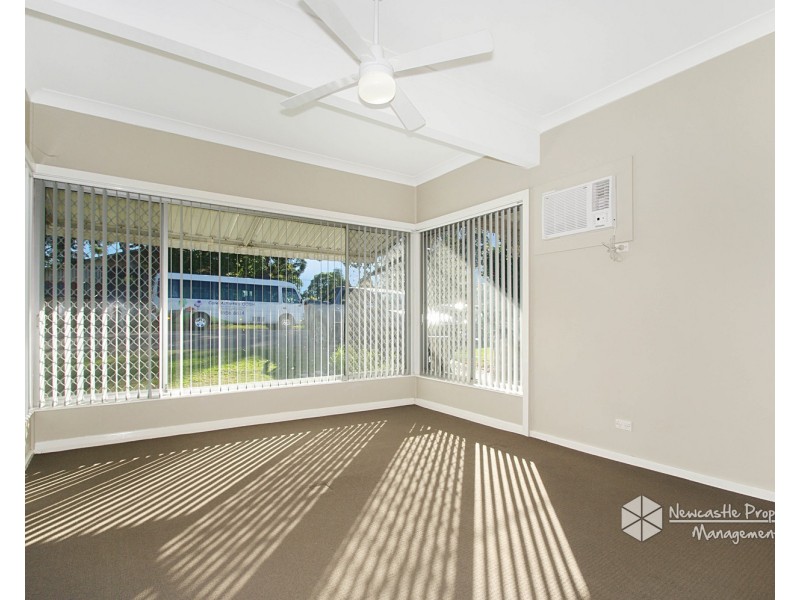 16 Russell Street, Cardiff NSW 2285