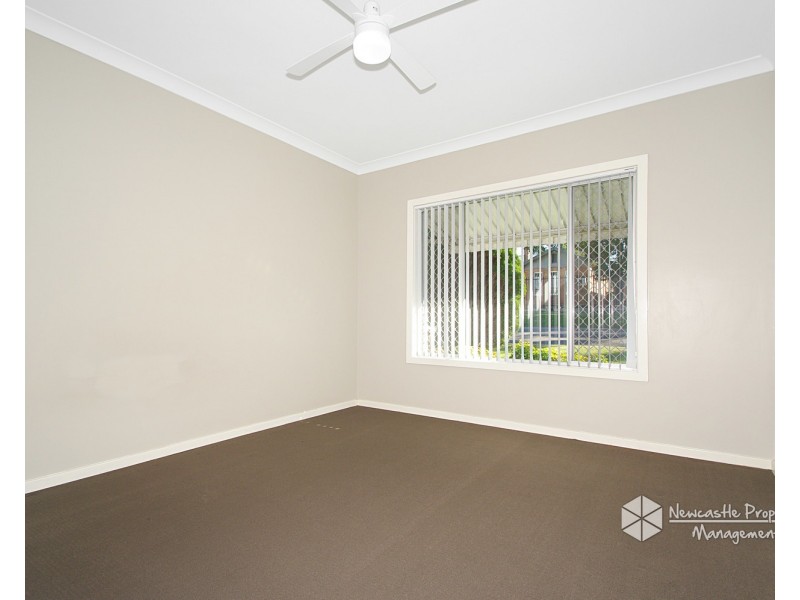 16 Russell Street, Cardiff NSW 2285