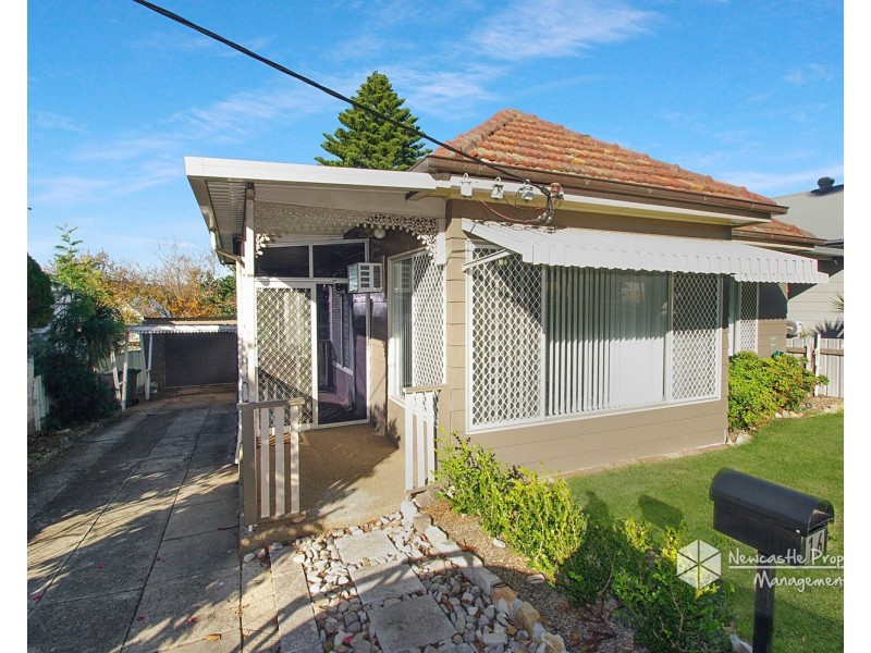 16 Russell Street, Cardiff NSW 2285