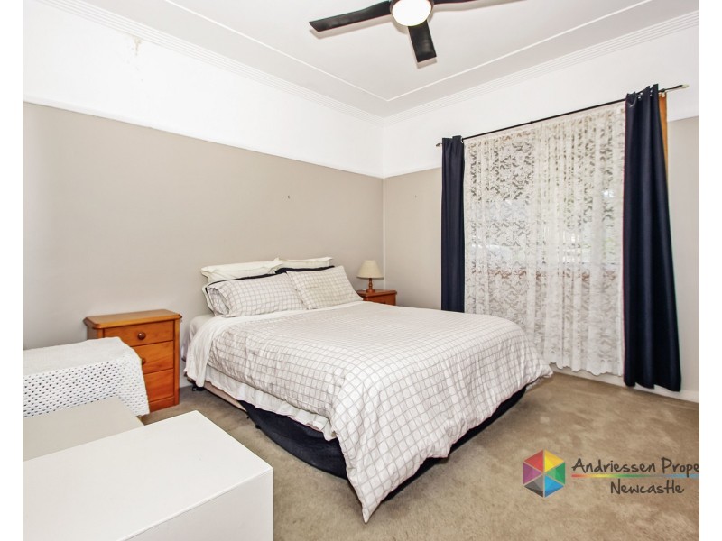 1 Helen Street, Mount Hutton NSW 2290