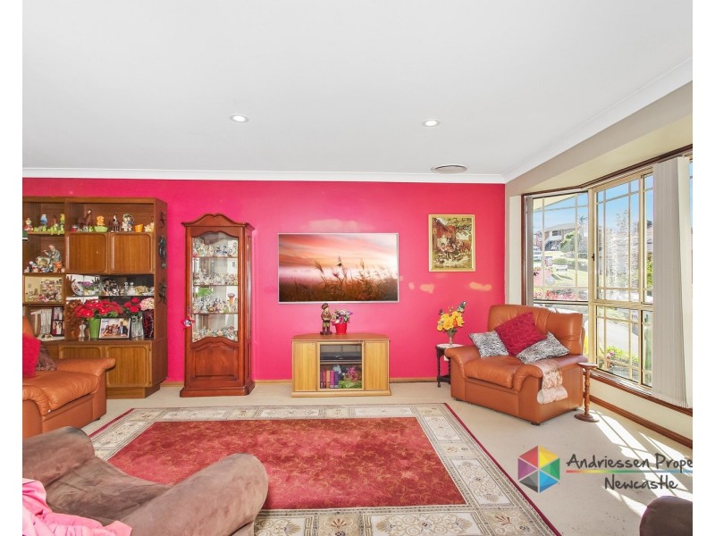7  Outlook Close, Mount Hutton NSW 2290