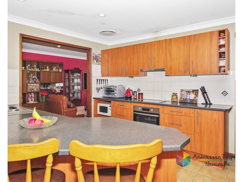 7  Outlook Close, Mount Hutton NSW 2290