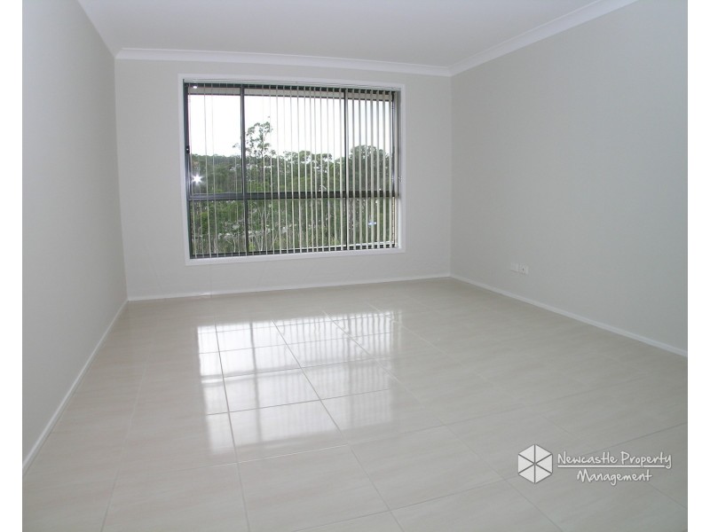 3 Macon Way, Cameron Park NSW 2285