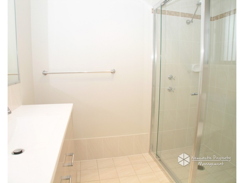 3 Macon Way, Cameron Park NSW 2285