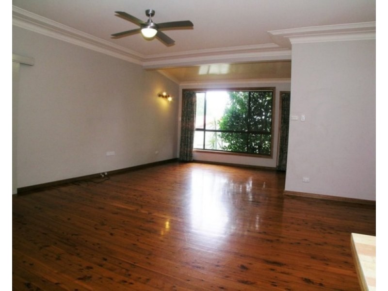 28 Greenwood Parade, Glendale NSW 2285