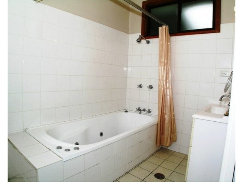 28 Greenwood Parade, Glendale NSW 2285