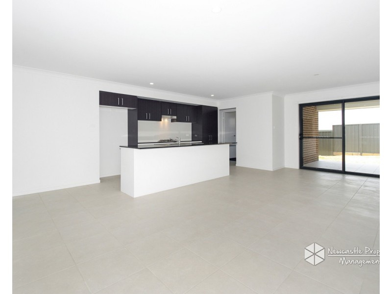 10 Cambridge Street, Thornton NSW 2322