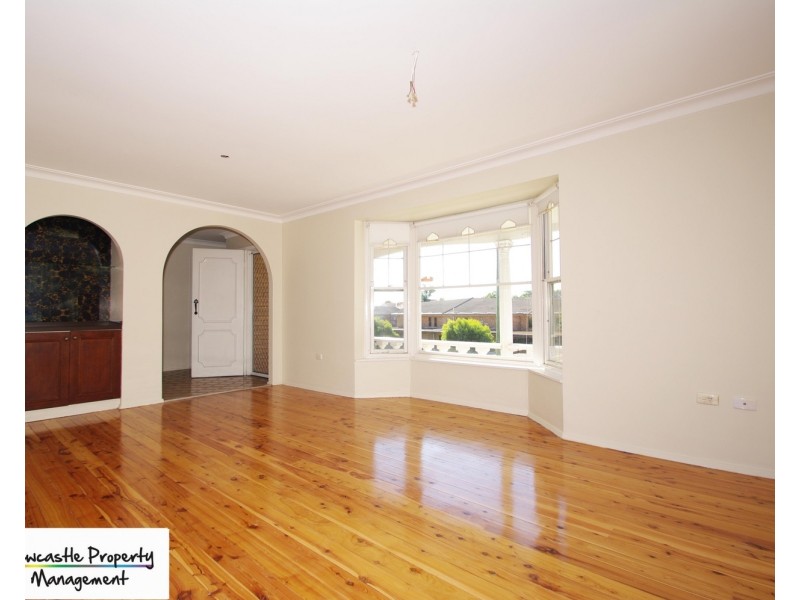 4 Bunning Avenue, Rutherford NSW 2320