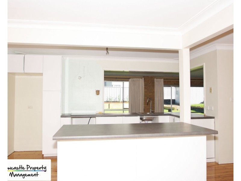 4 Bunning Avenue, Rutherford NSW 2320